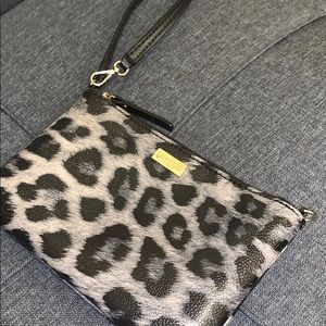 Kate spade NWOT cheetah clutch